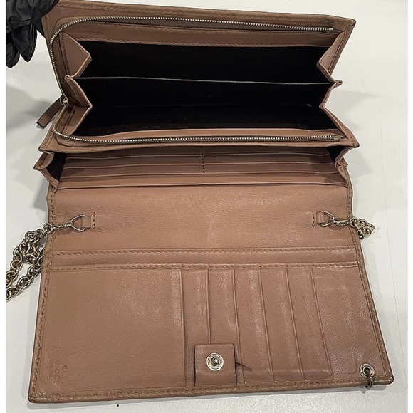 GG Signature Wallet On Chain GG Signature Continental Wallet - Picture 15 of 16